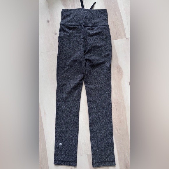 Lululemon Sz 0 Skinny Will Herringbone Design Leggings Front Pockets Cropped - Picture 2 of 6